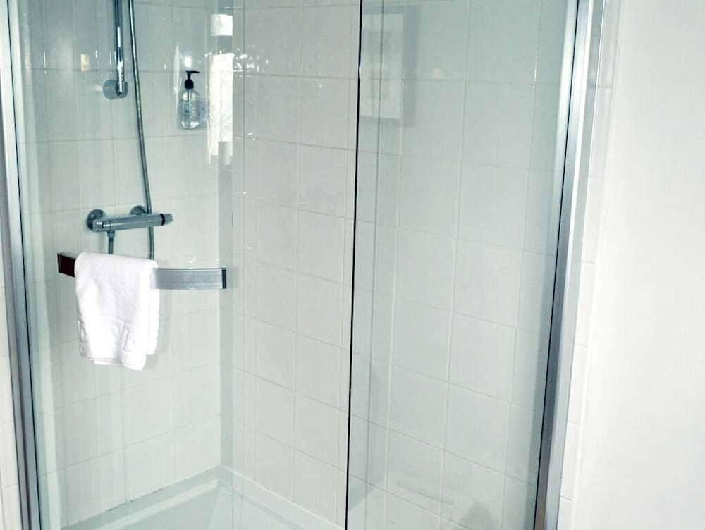 Carn Mhor Bed and Breakfast 49/50