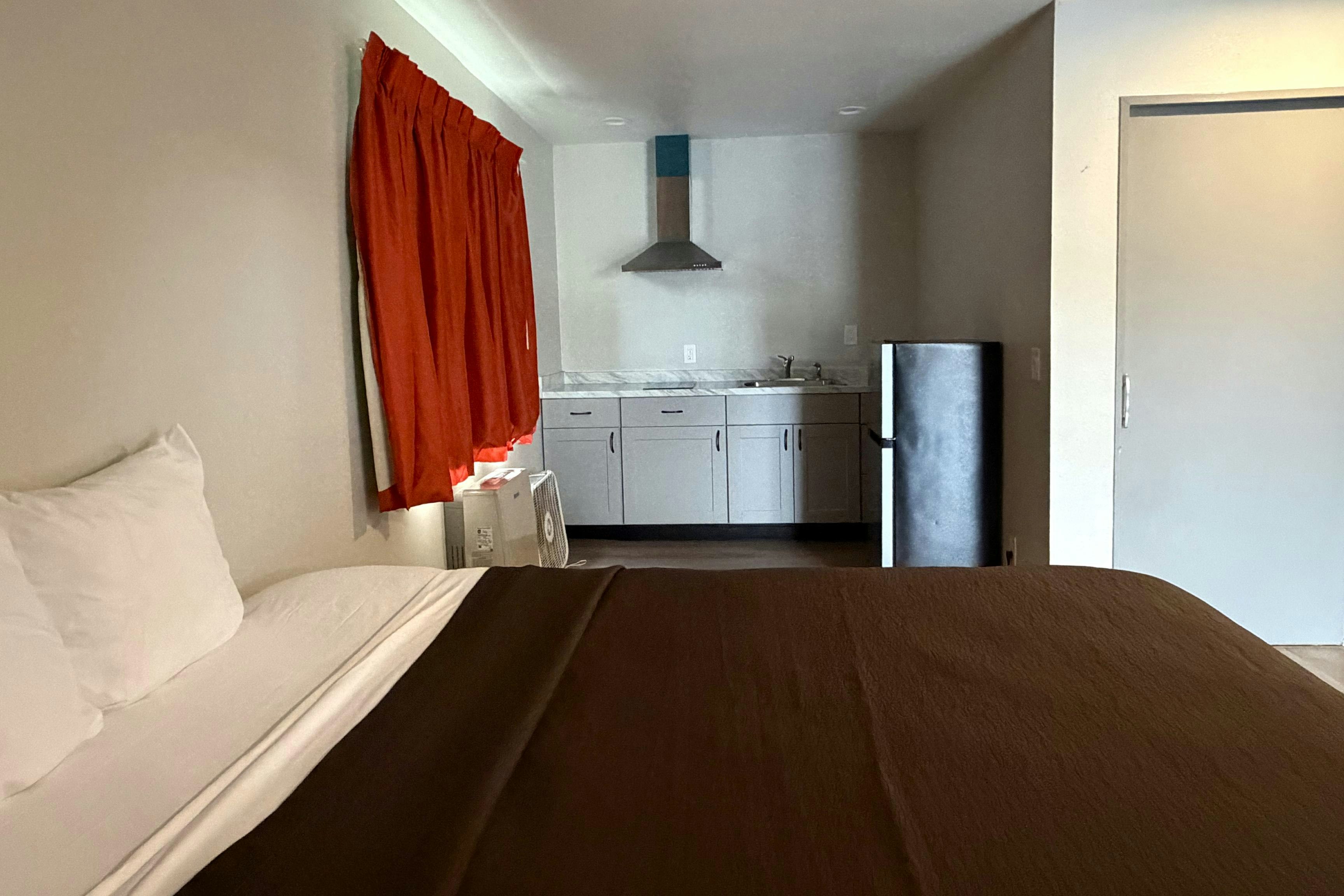 6 Rivers Motel 26/56
