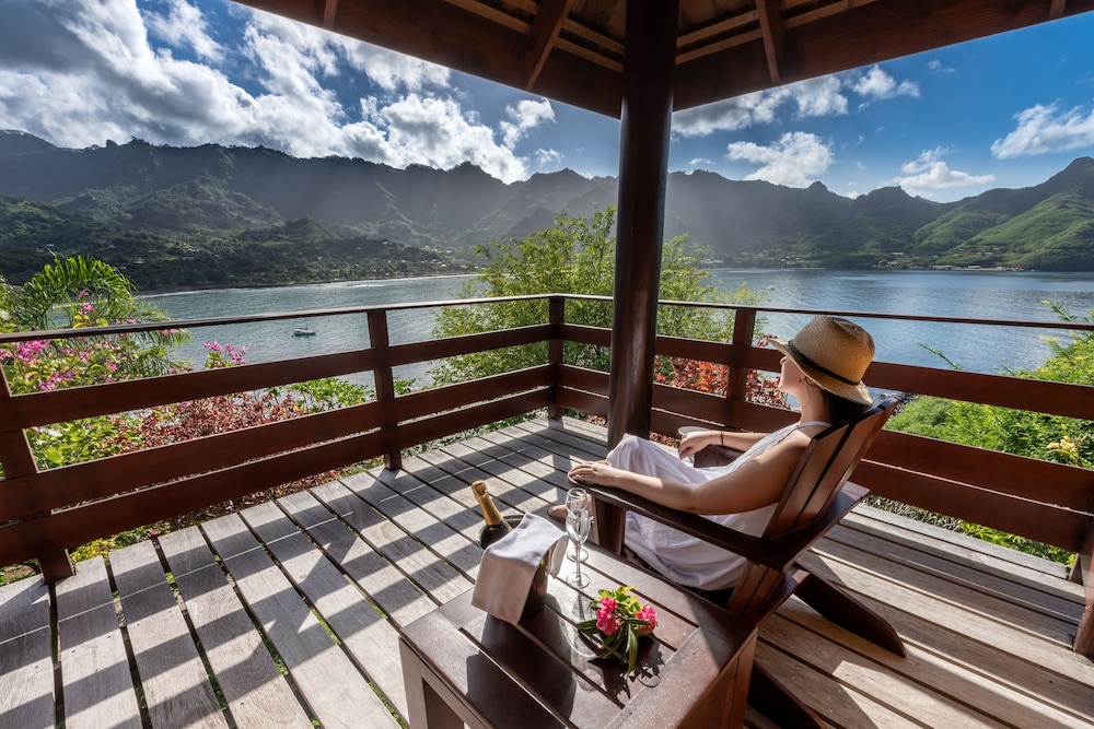 NUKU HIVA KEIKAHANUI PEARL LODGE 36/56