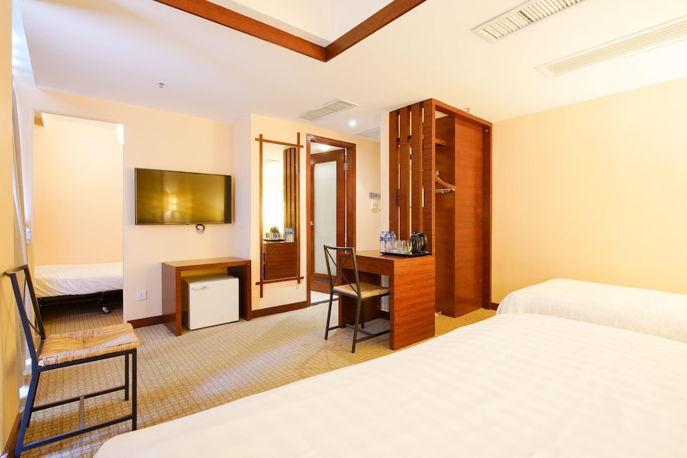Warwick Hotel Cheung Chau 21/48