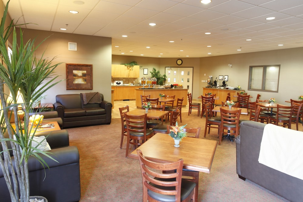 Pomeroy Inn Suites Hotel Dawson Creek 49/63