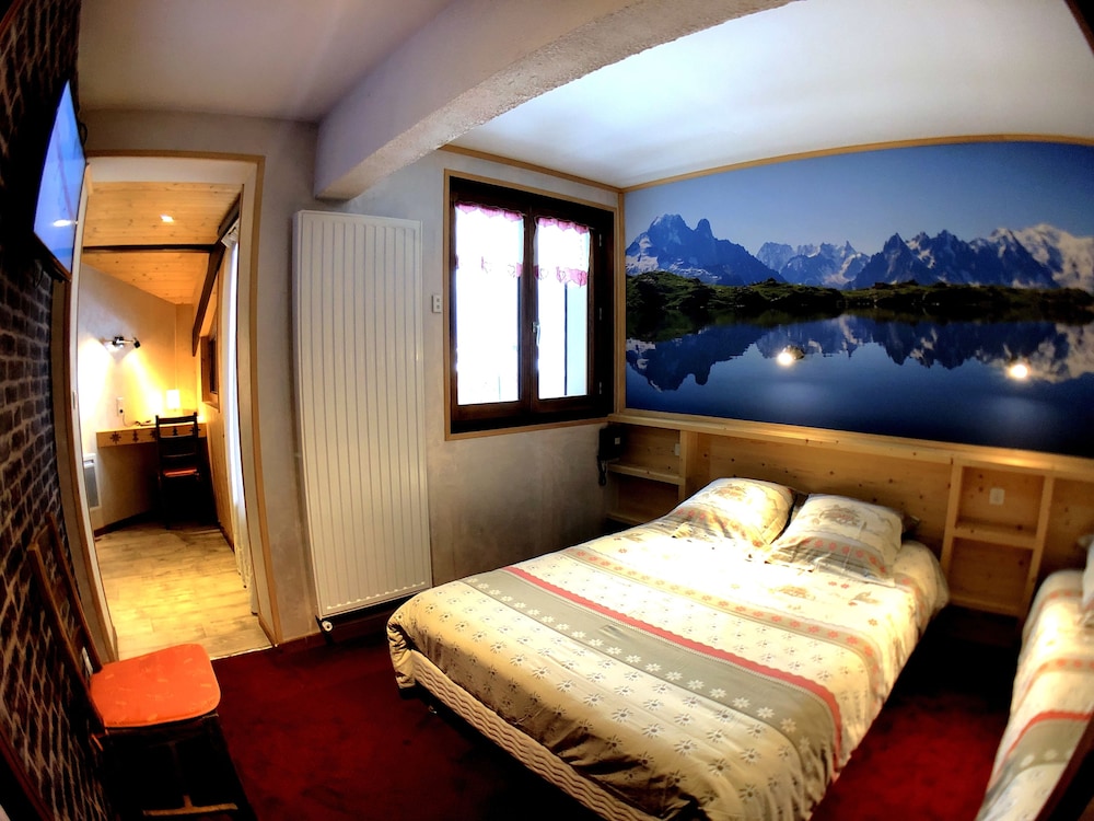 Hotel Le Soly Varnay 12/68