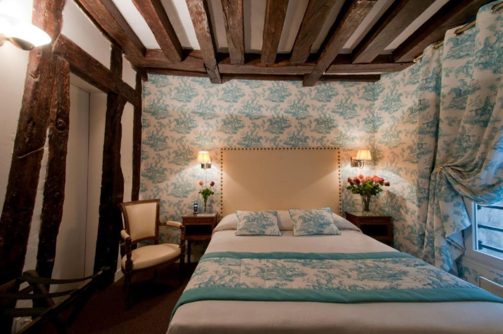 SUPERIOR, DOUBLE BED