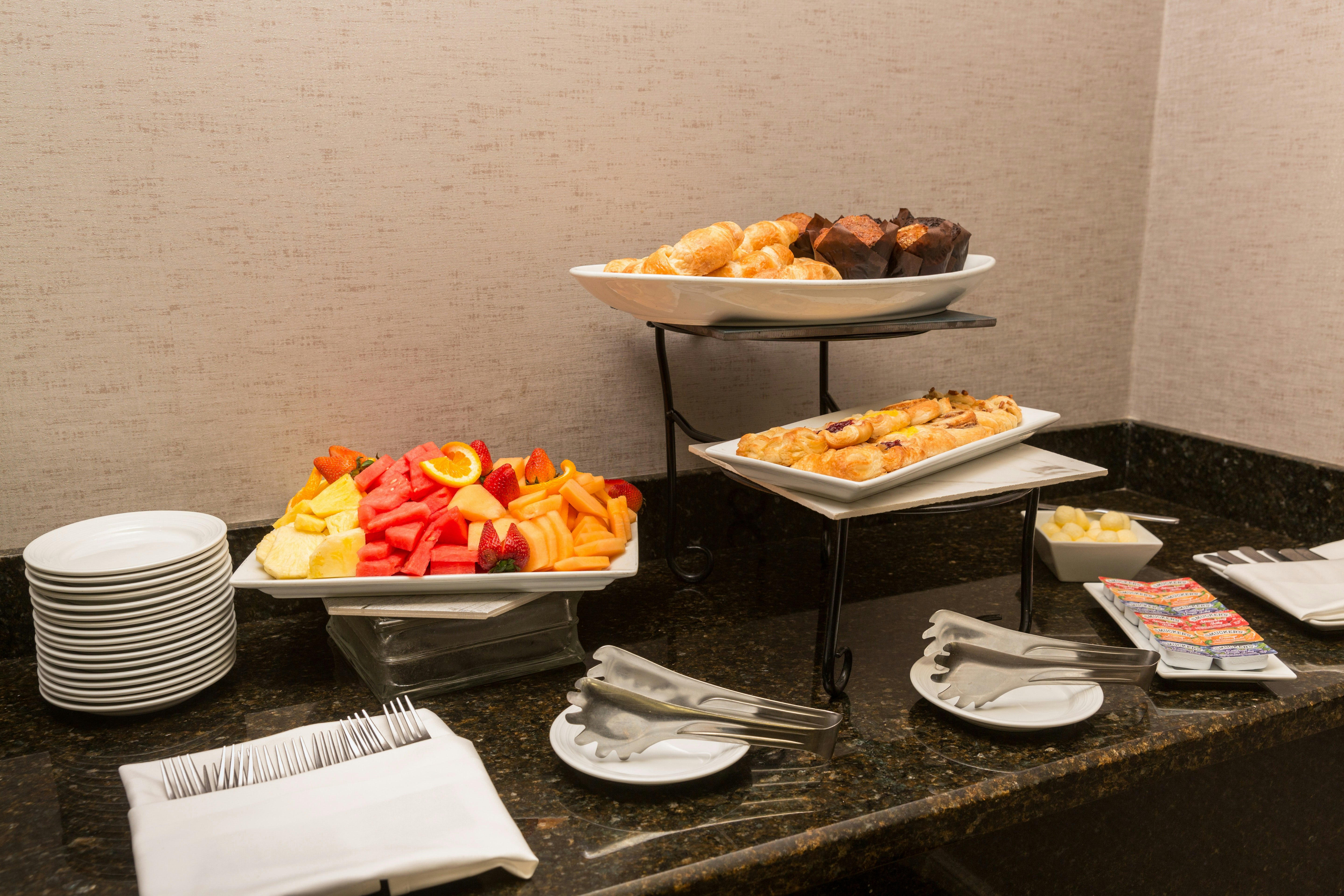 Hilton Chicago/Oak Lawn 54/76