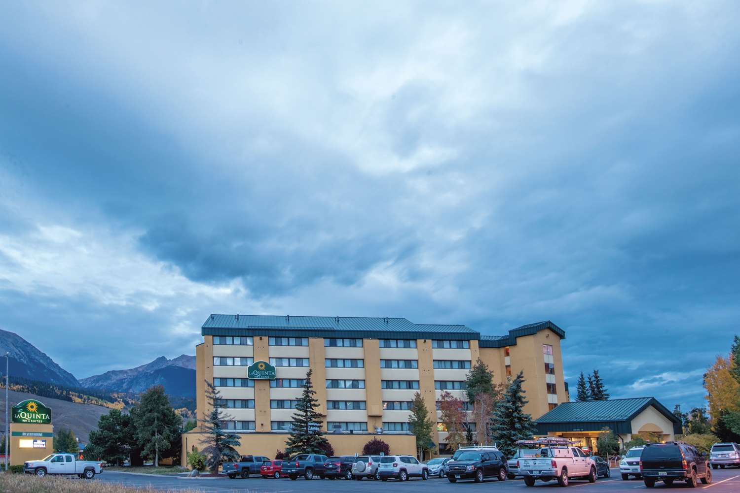 La Quinta Inn & Suites by Wyndham Silverthorne - Summit Co 1/20