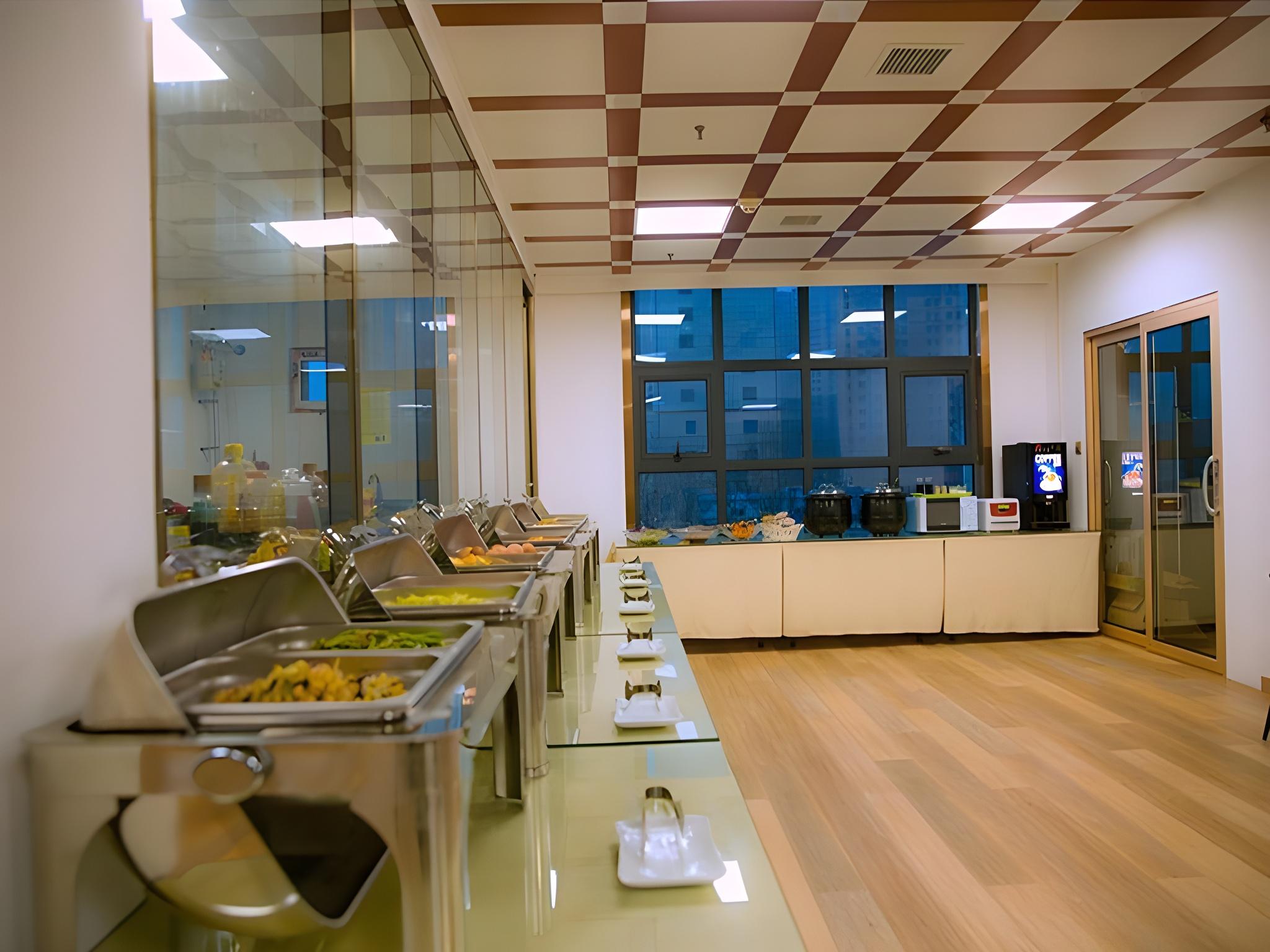GreenTree Inn Tongchuan Yaozhou District New District Hospital Business Hotel 23/42