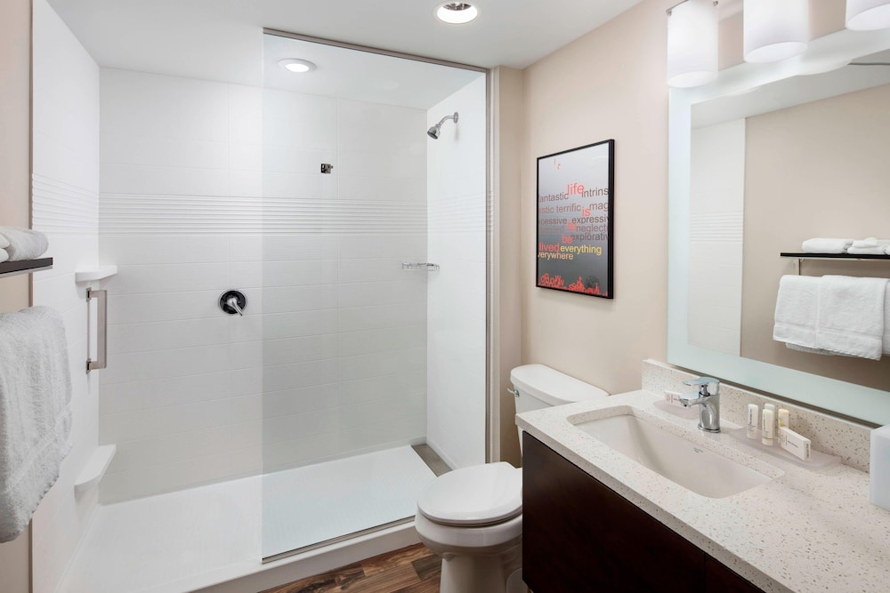 Towneplace Suites Louisville Northeast 13/60