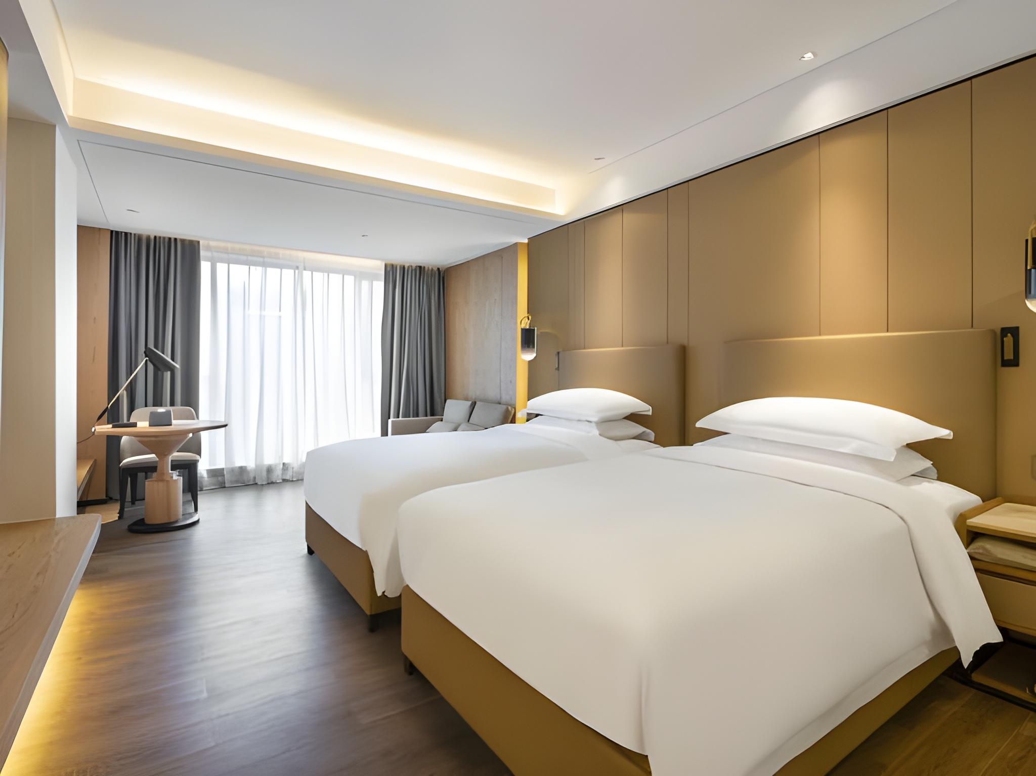 Boutique, Twin Beds