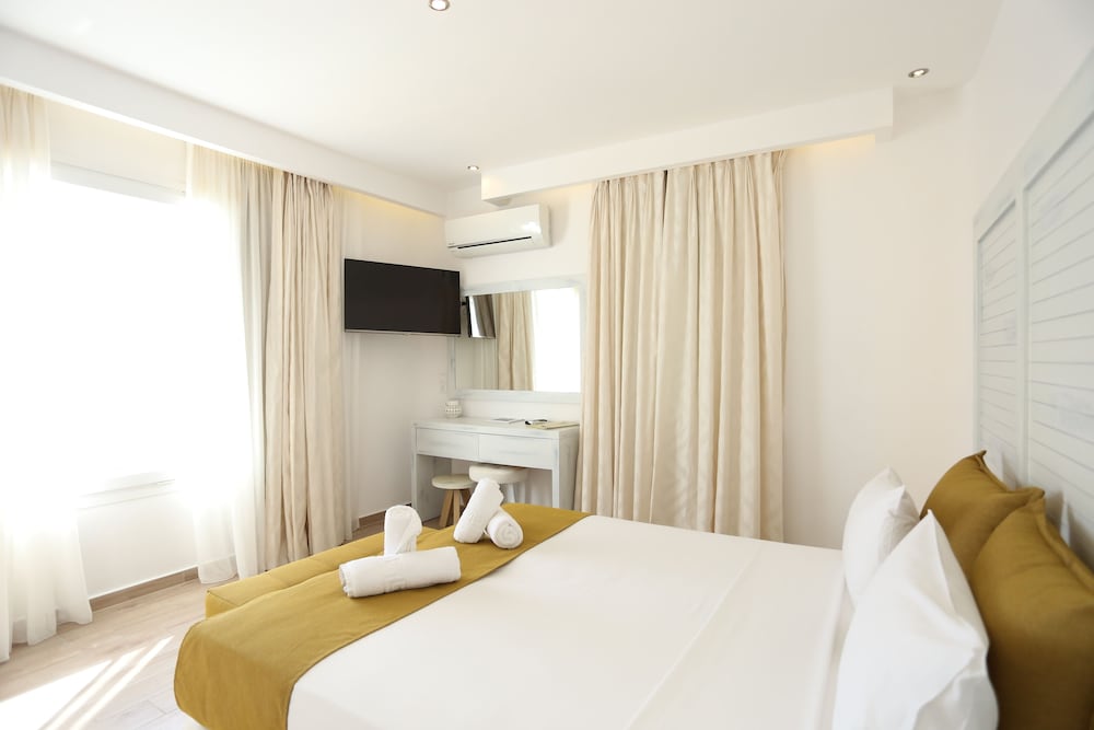 Tropicana Hotel 20/50
