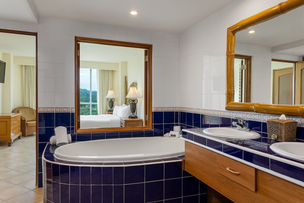 Gamboa Rainforest Reserve Hotel 67/67