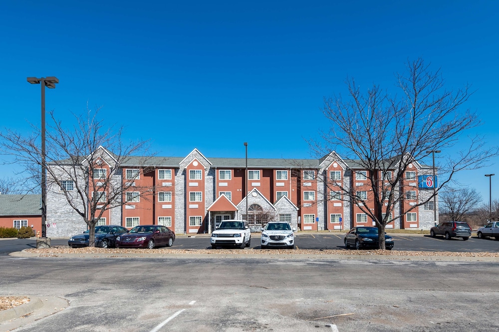 Motel6 Olathe, KS 41/49
