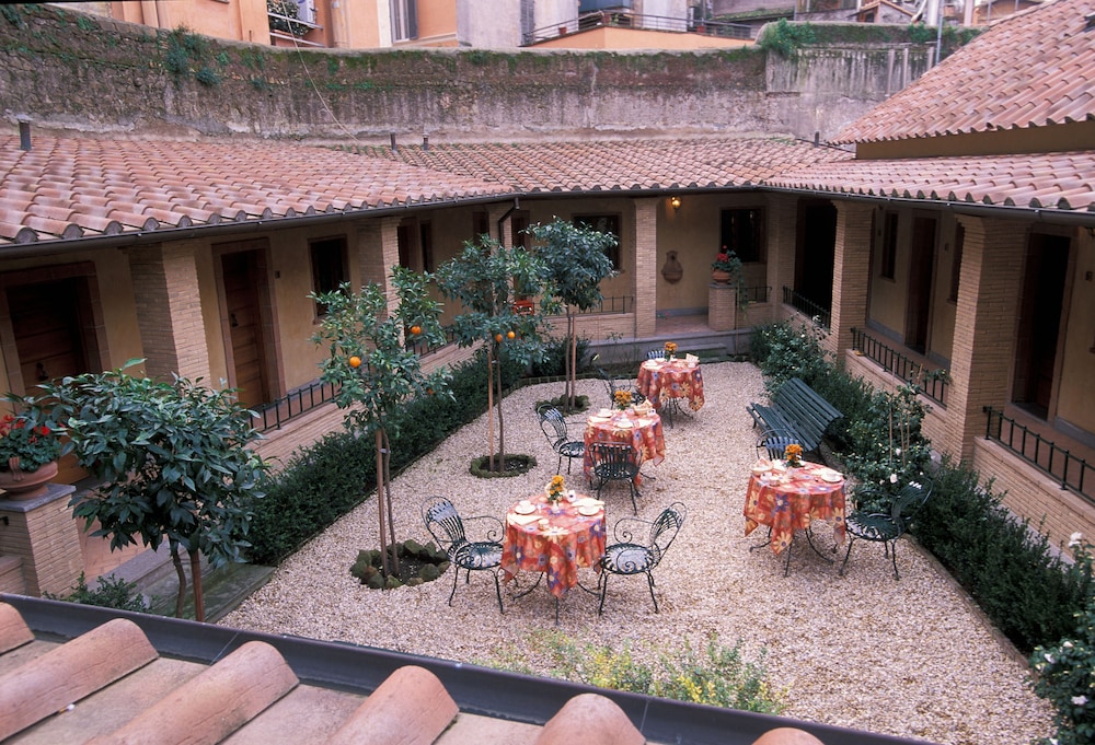 Hotel Santa Maria 3/67