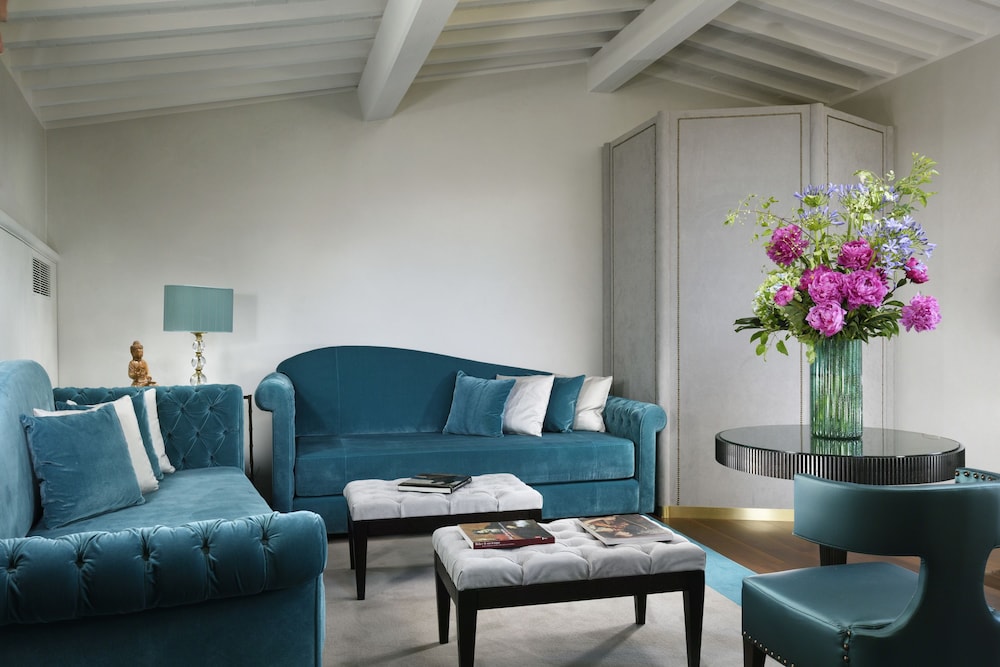 Hotel San Firenze Suites And Spa 54/75