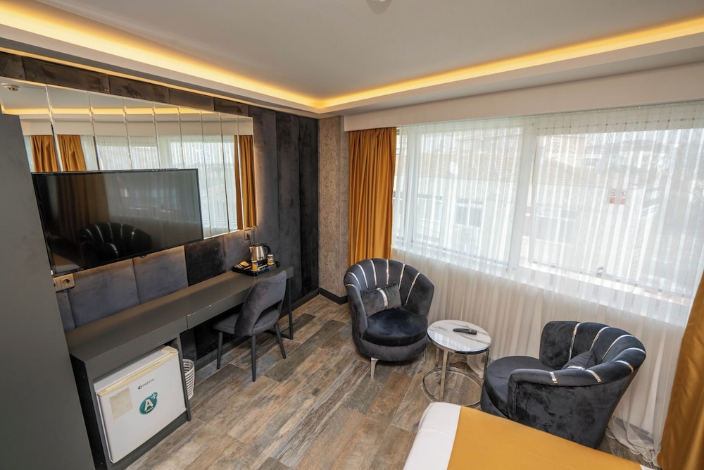 Eva Otel 45/50