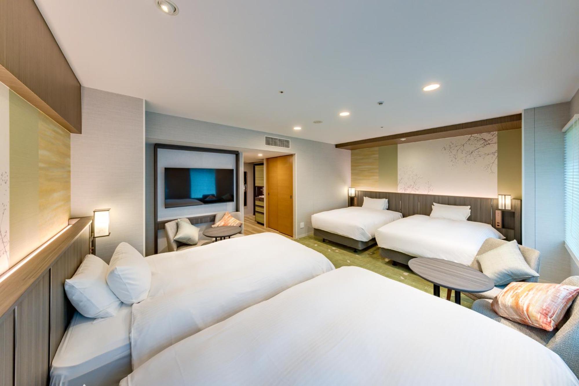 Room, Quadruple