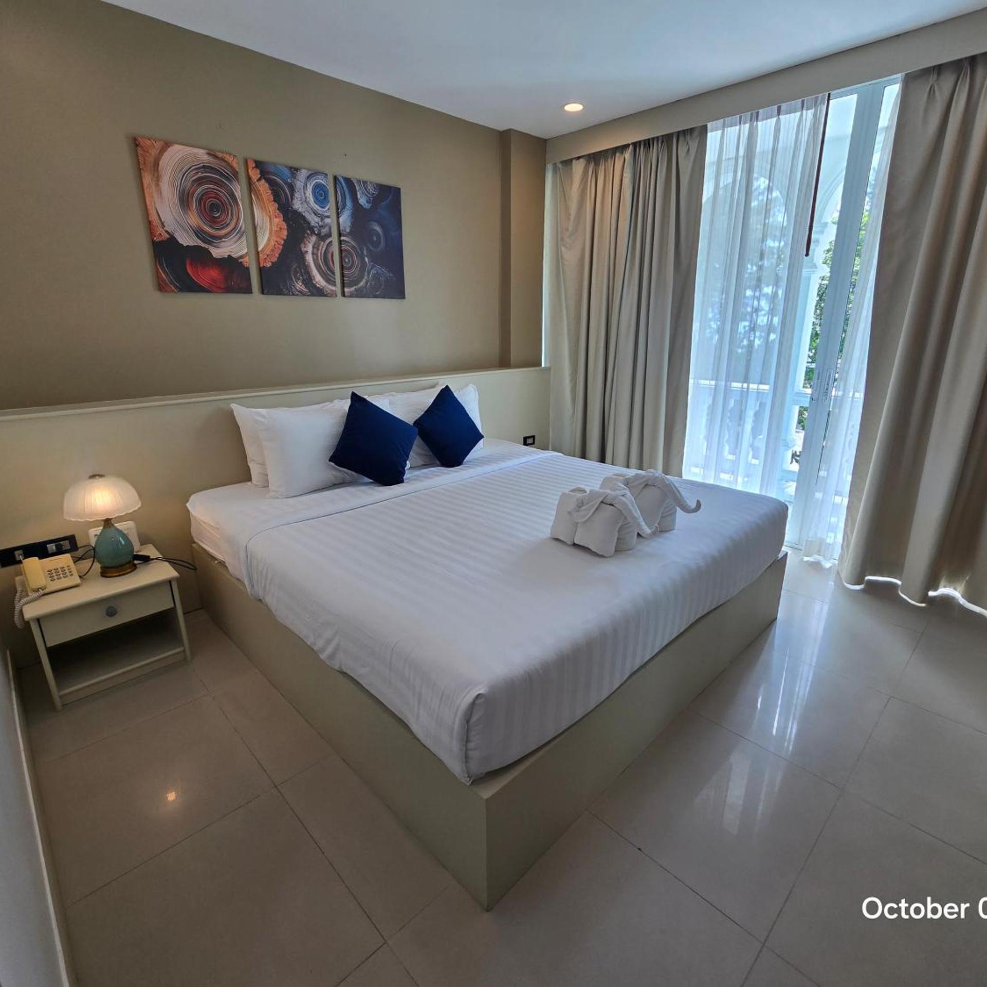 غرفة سوبيريور بسرير مزدوج أو سريرين منفصلين بإطلالة على البحر بشرفة، MODERN LIVING HOTEL 6/10