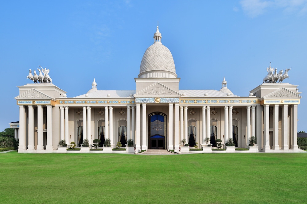 Sheraton Grand Palace Indore Ex the Grand Bhagwati Palace 5/37