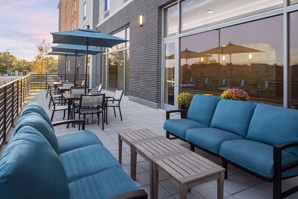 Homewood Suites By Hilton Woburn Boston Ma 26/38