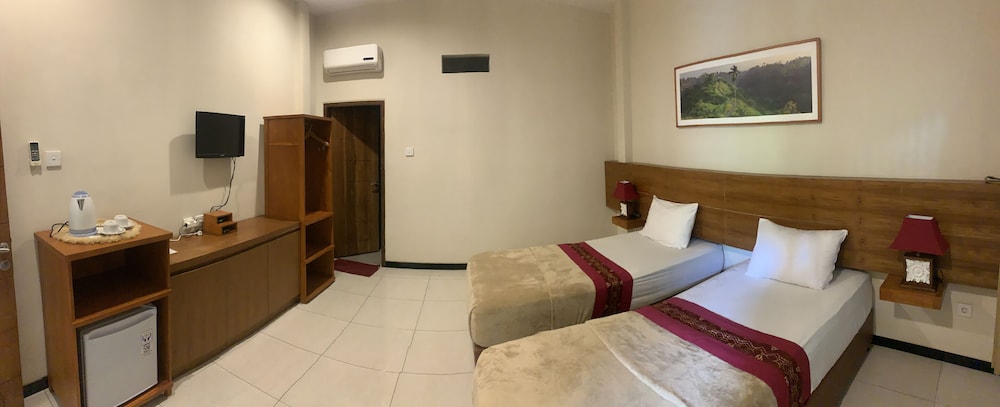 Kuta Suci Beach Hotel 18/43