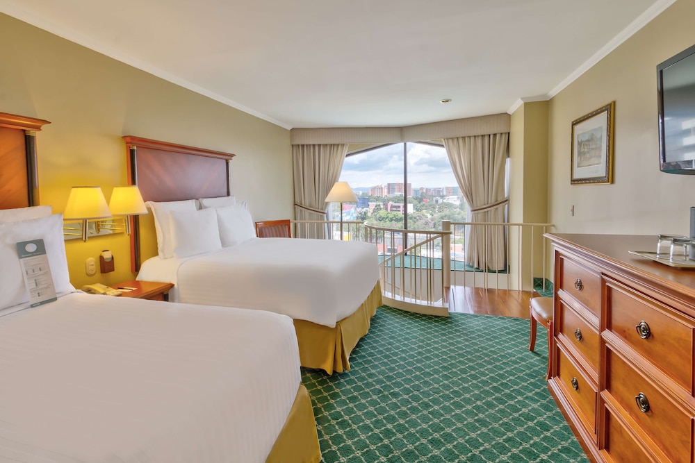 Barcelo Guatemala City 40/70
