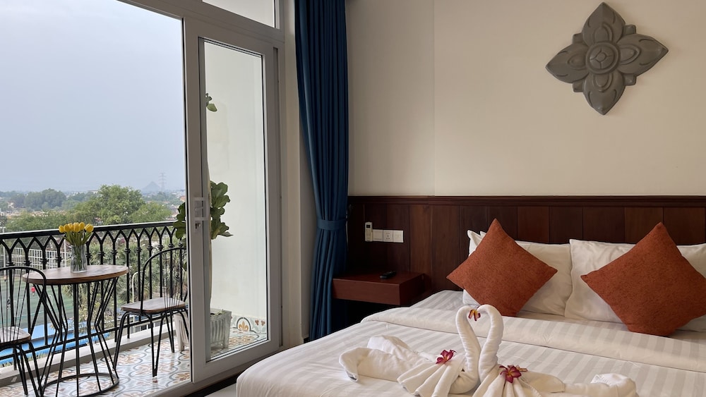 Kampot View Boutique Hotel 3/32
