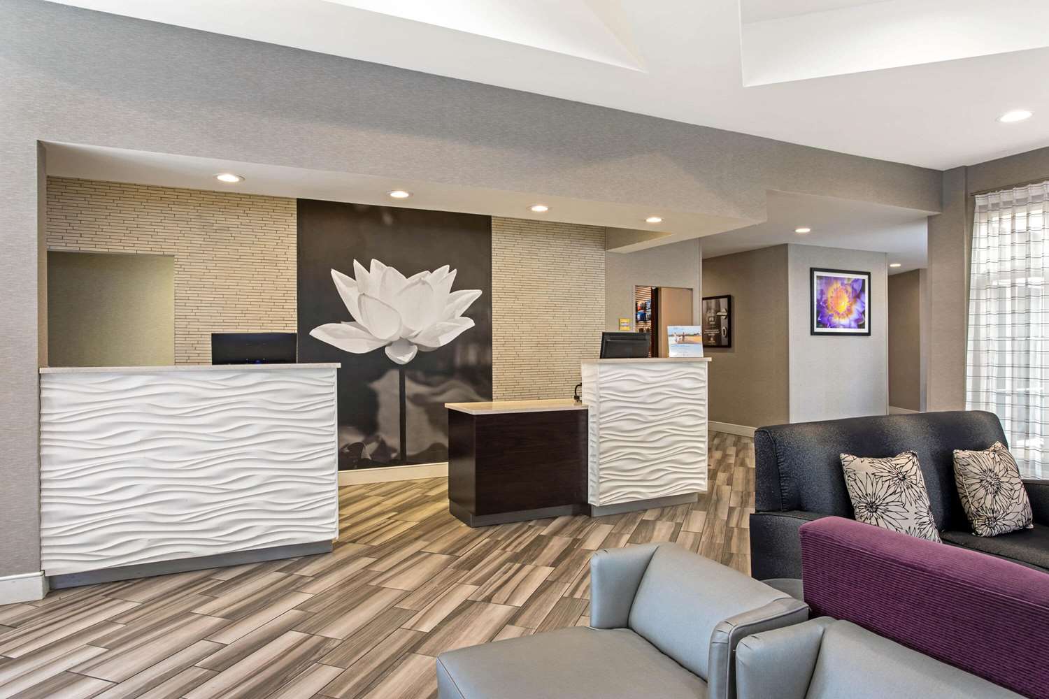 La Quinta Inn And Suites By Wyndham Orlando Airport North 10/45