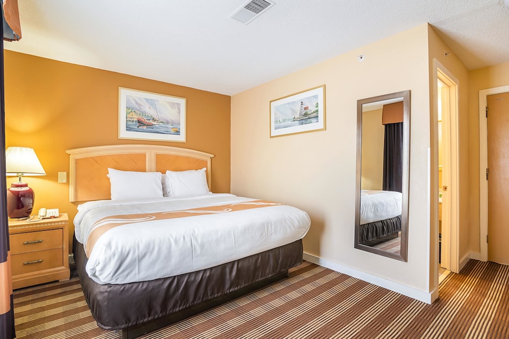 Quality Inn North Conway, NH 13/33