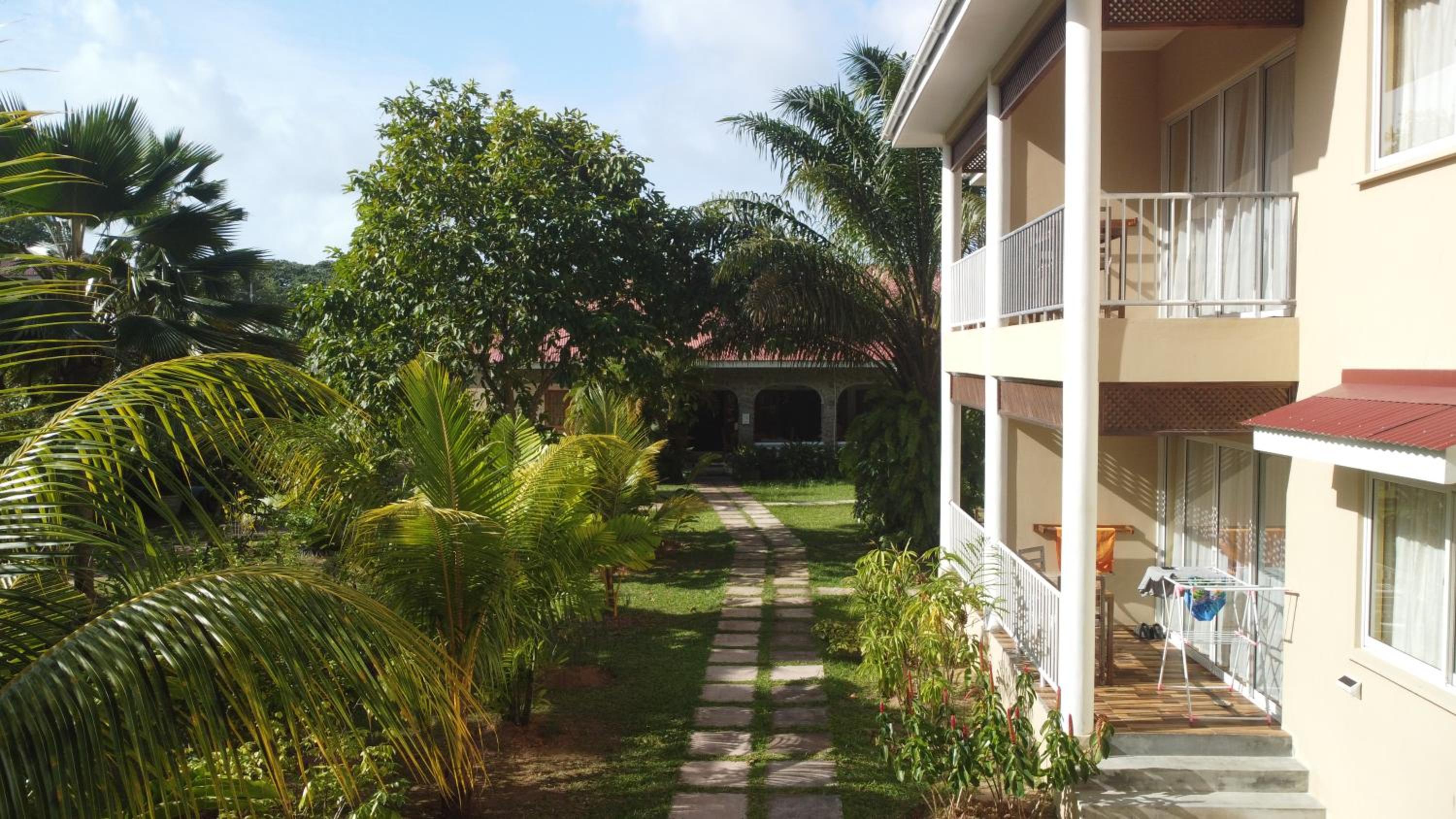 Villa Rafia Guesthouse 3/40