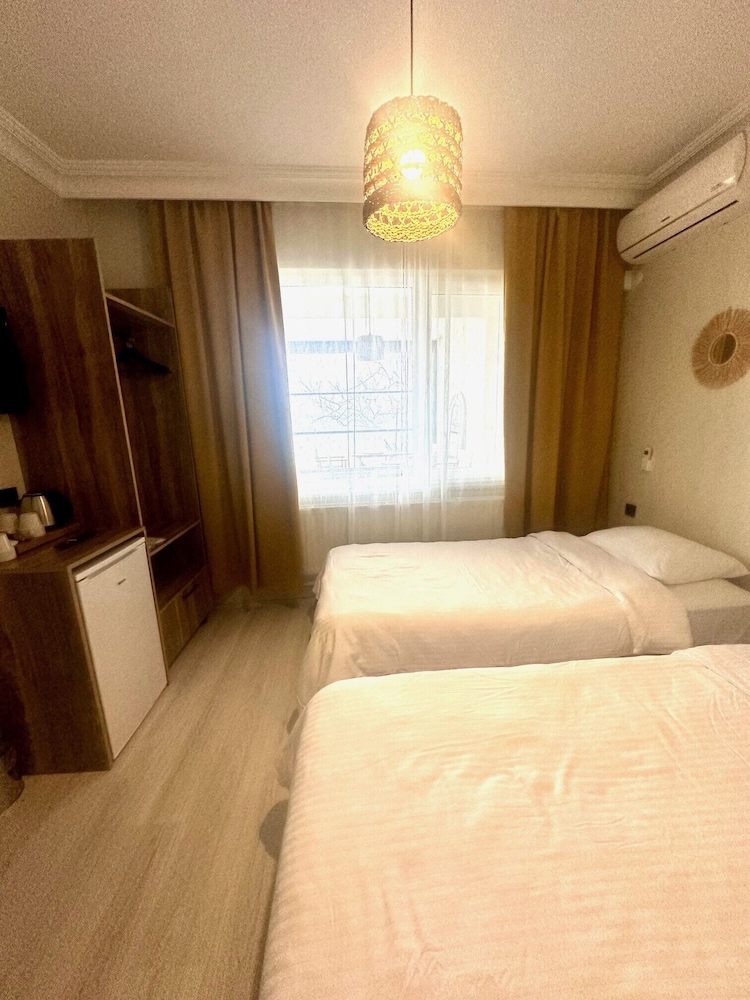 Kingway Suite 13/45