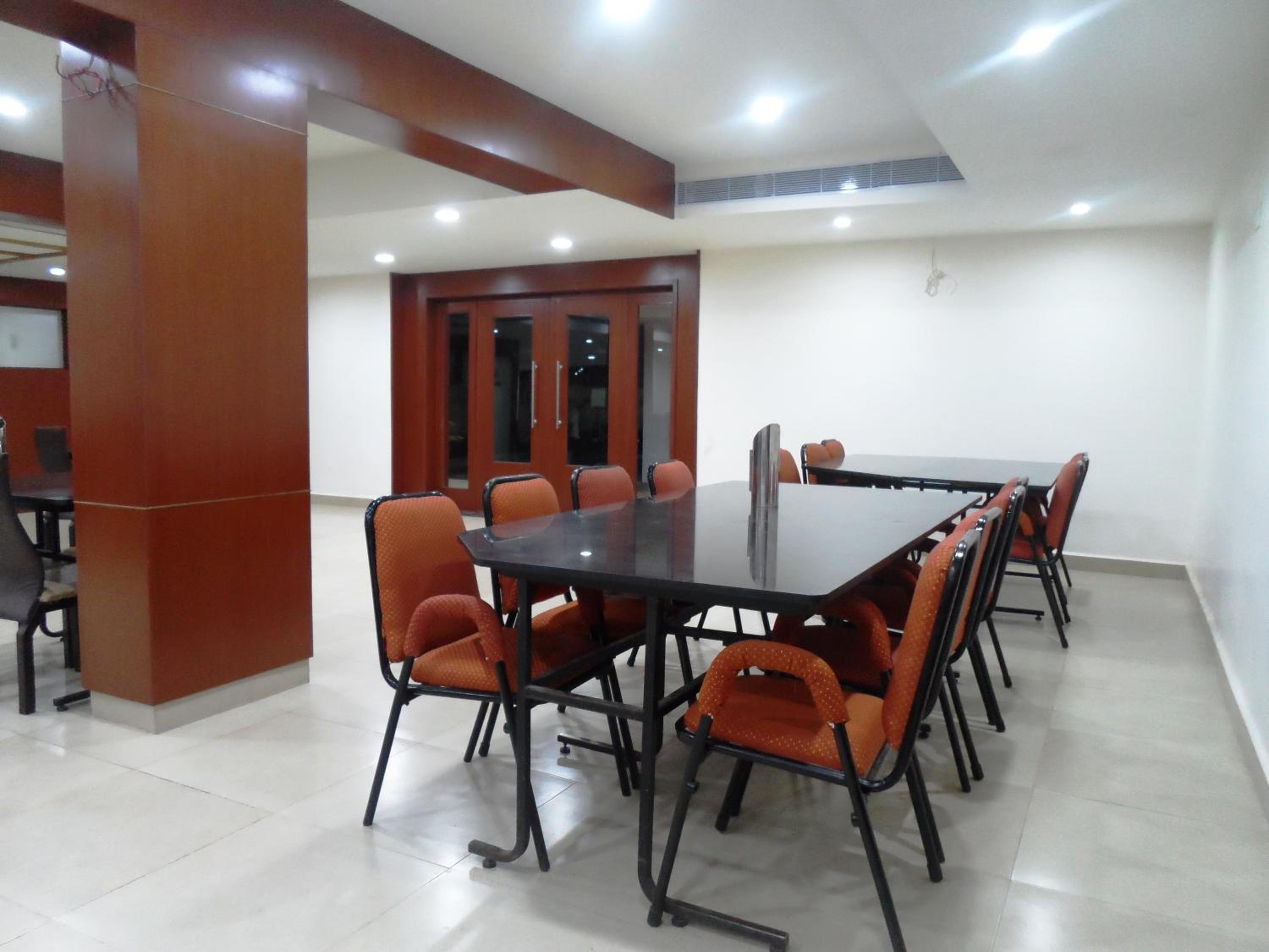 Hotel Bhimas Paradise 14/17