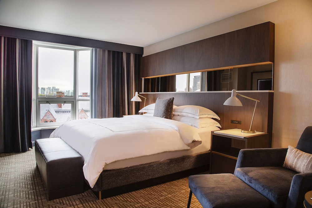 PREFERRED, KING BED