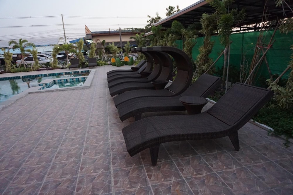 Phatra Boutique Hotel 33/44