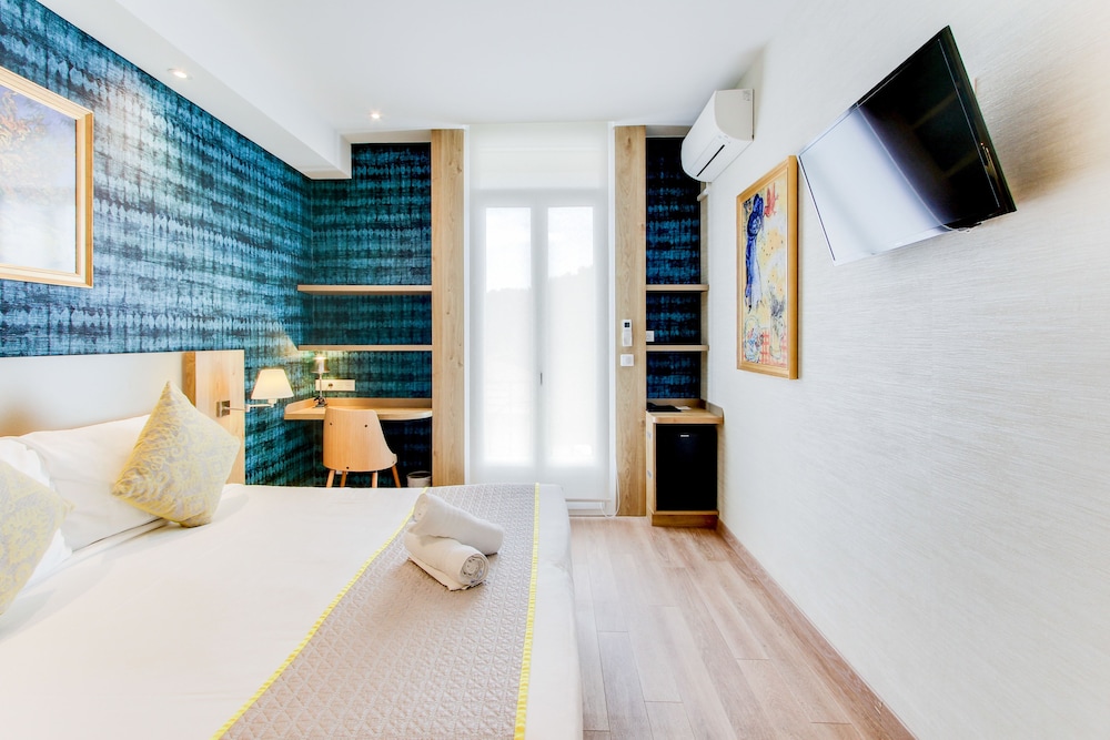 Hotel Provencal 6/50