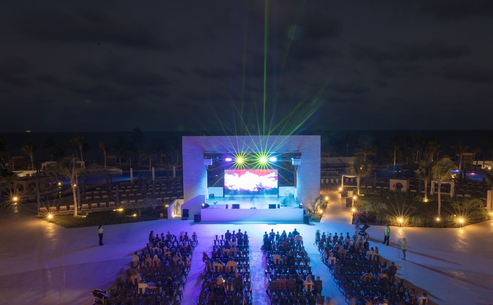 Royalton Splash Riviera Cancun, An Autograph Collection All-Inclusive Resort 3/54