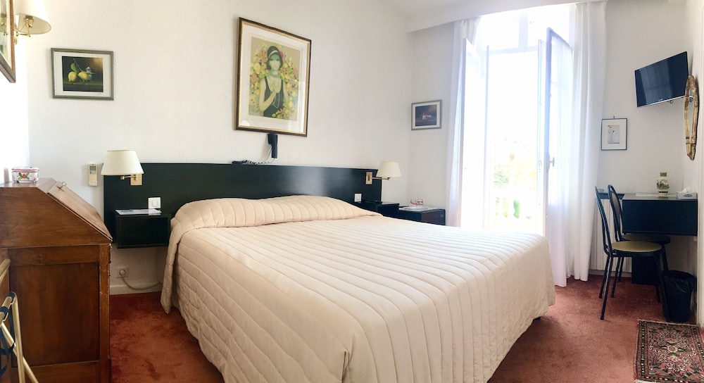 Hôtel Des Mimosas 13/47