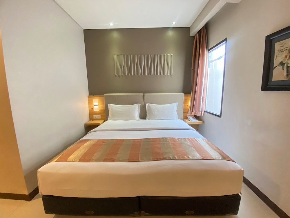 Verse Lite Hotel Gajah Mada 21/67