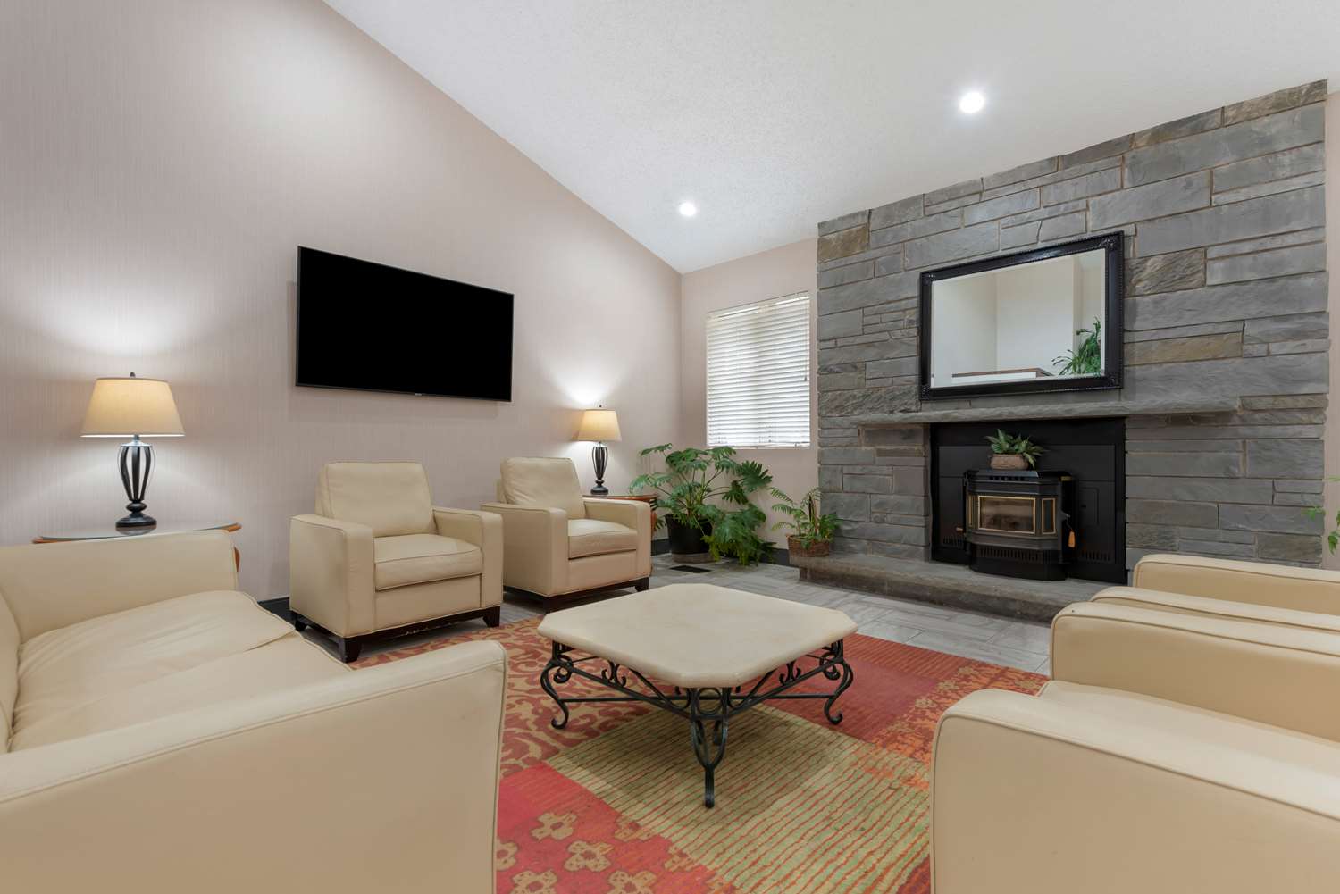 Best Western University Inn 30/44
