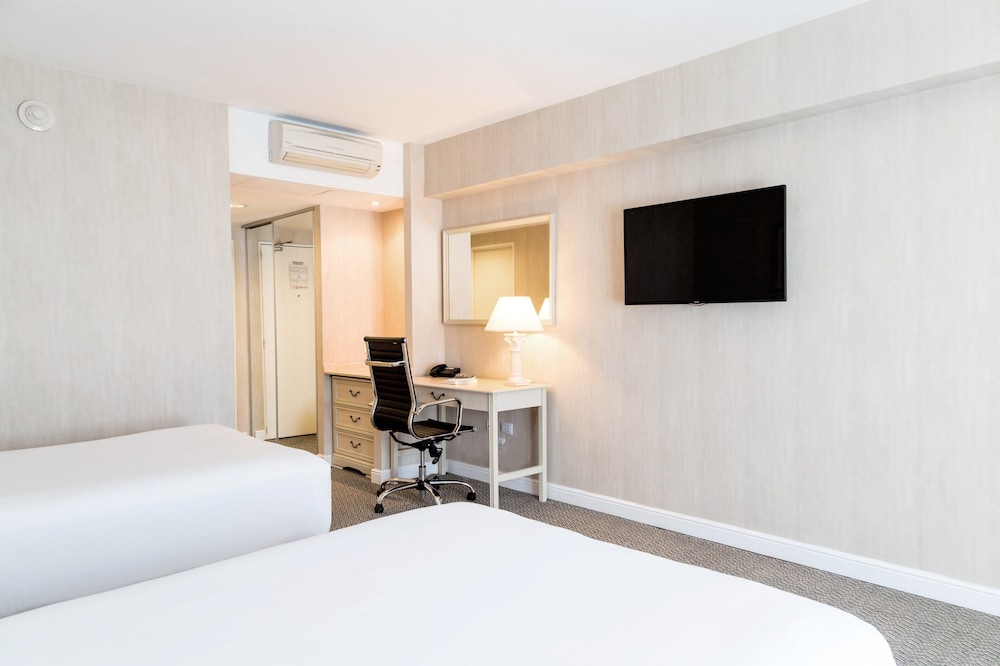 HOLIDAY INN EXPRESS ROSARIO 21/56