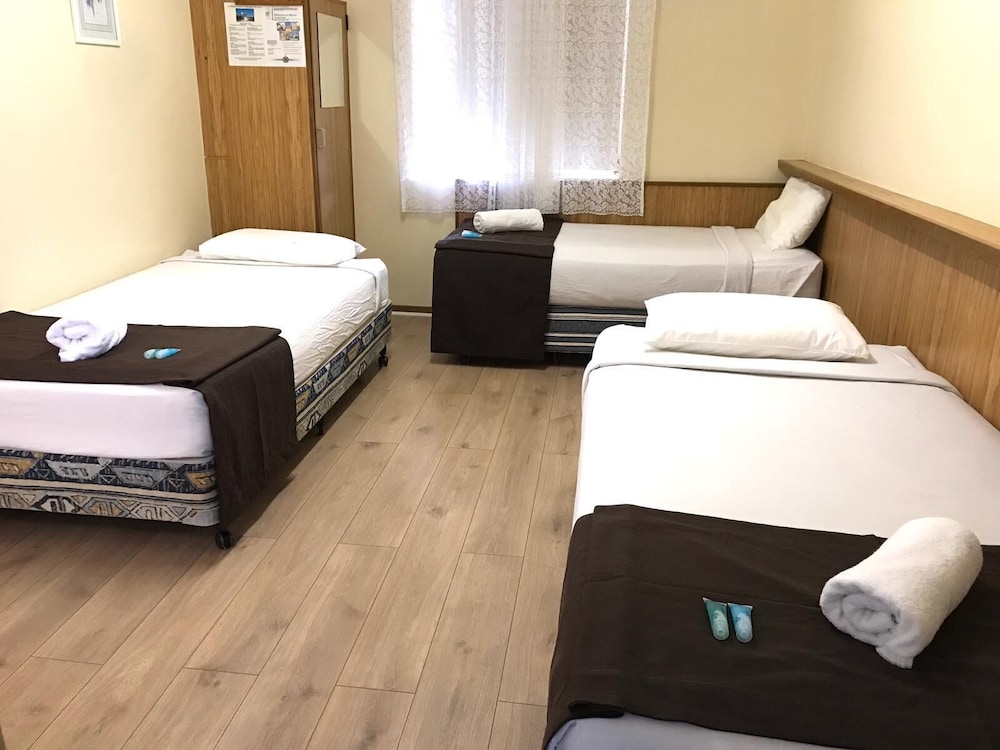 Angel's Rest Motel 10/26