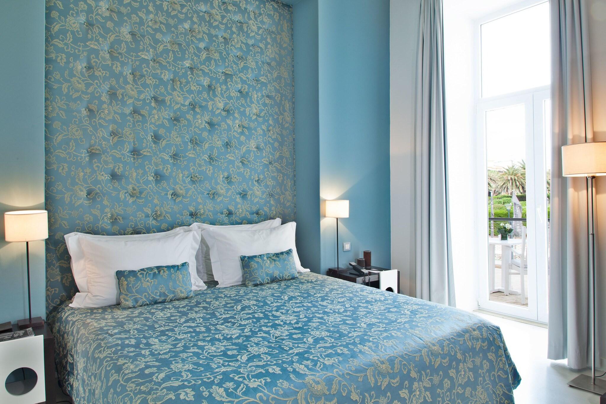Room, Queen Bed