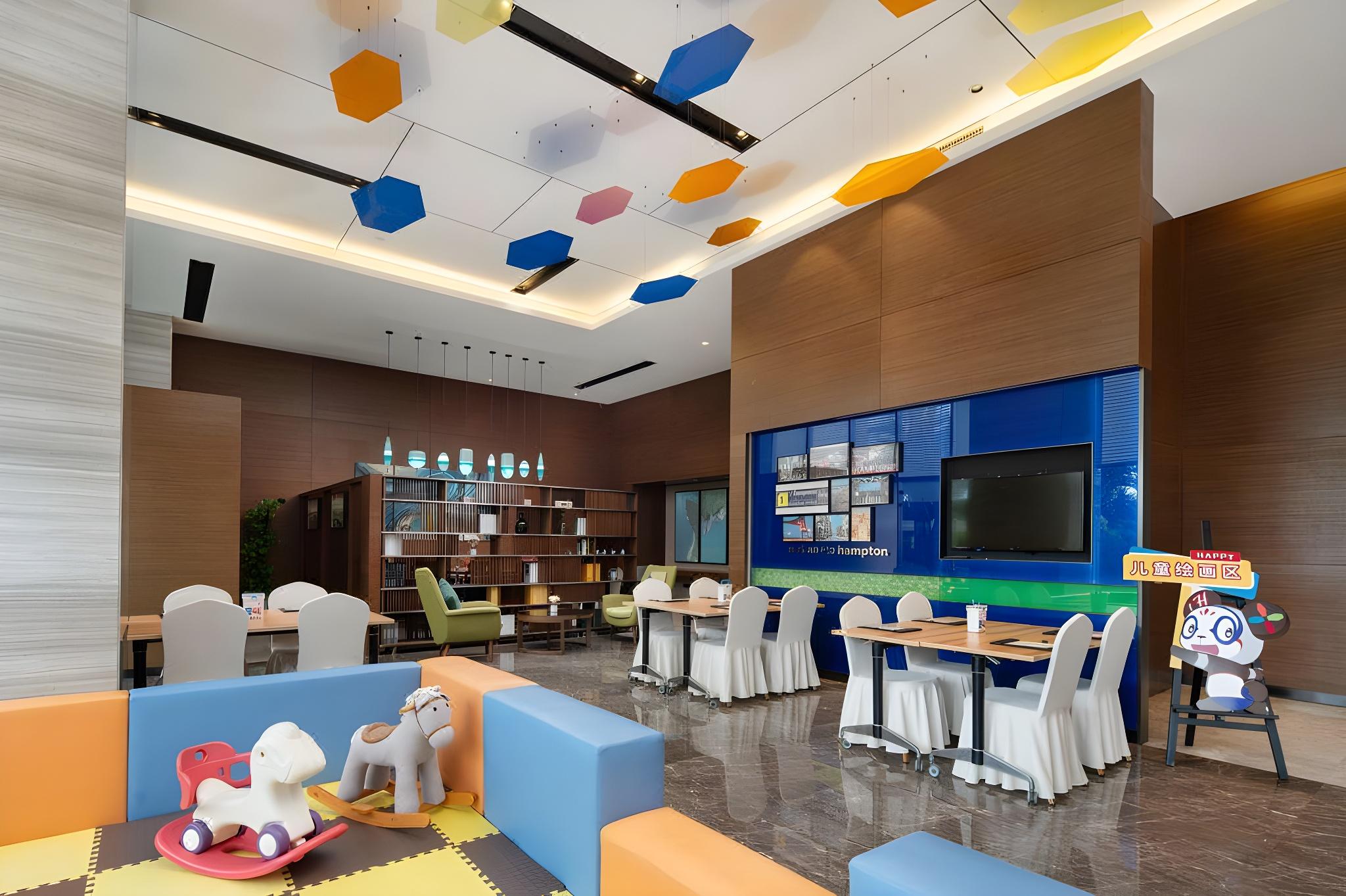 Hampton by Hilton Beihai Station 30/34