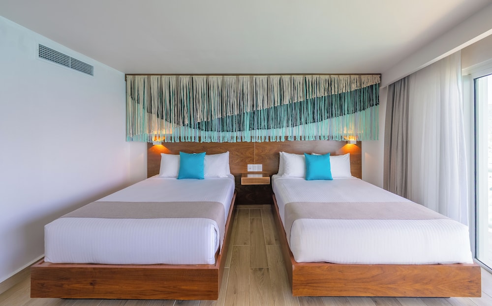 Royal, Suite, 2 Double Beds, Ocean View