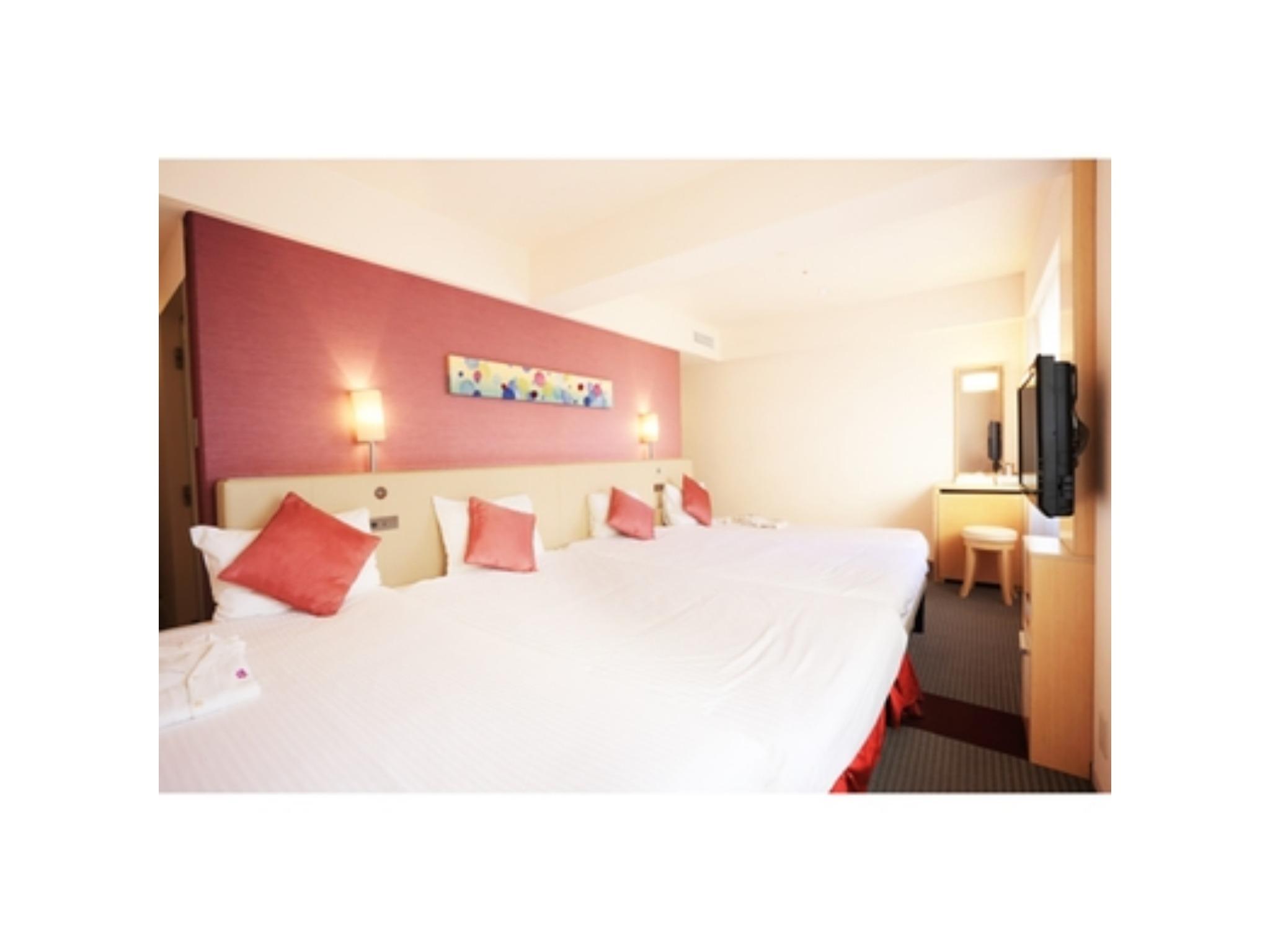 Hollywood, Family, Single Bed