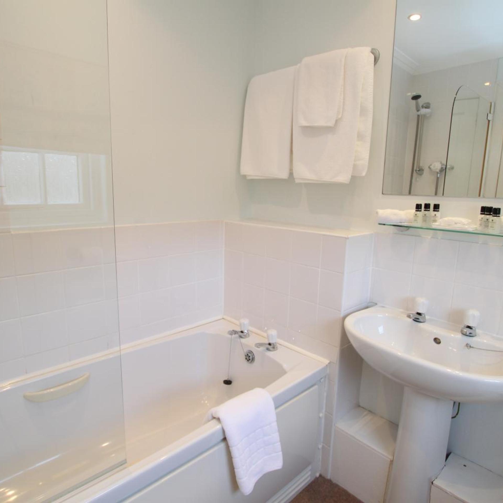 Colonsay Hotel 45/50