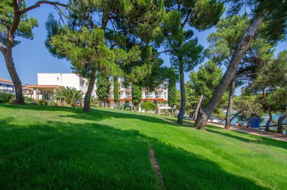 Centinera Resort 53/62