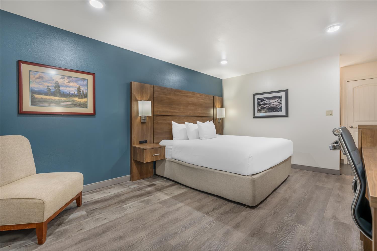 غرفة بسرير كينج، Best Western Plus Clocktower Inn 2/4