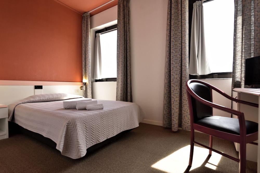 Orri Hotel 17/55