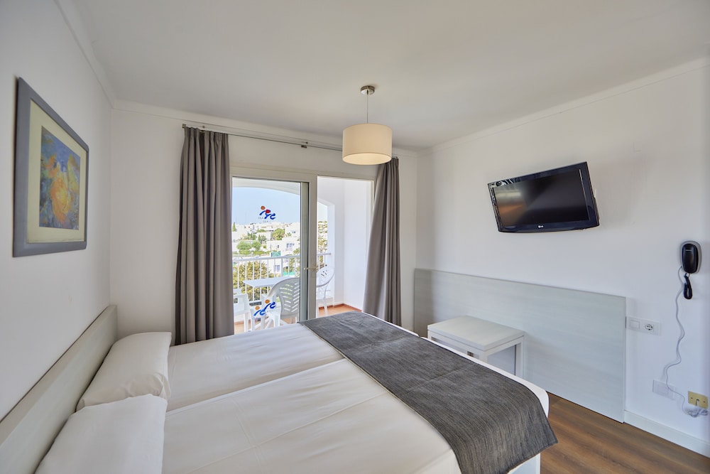 Ola Apartamentos Cala D Or 7/32