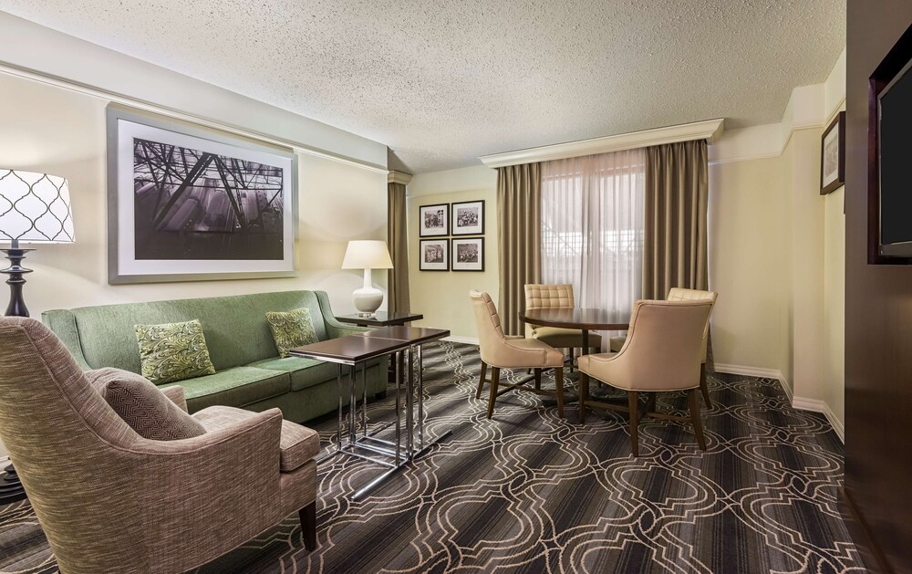 St. Louis Union Station Hotel Curio Collection By Hilton 46/82