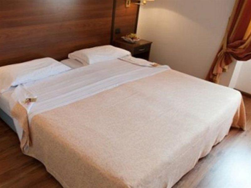HOTEL BEL SIT 8/50